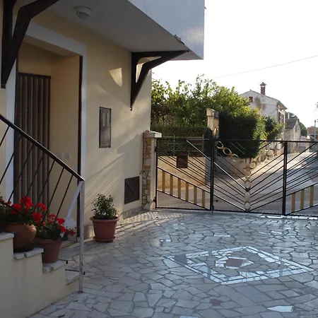 With Parking Space Pomer, Medulin - 7374