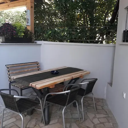 With Parking Space Pomer, Medulin - 7374 Apartman Pomer